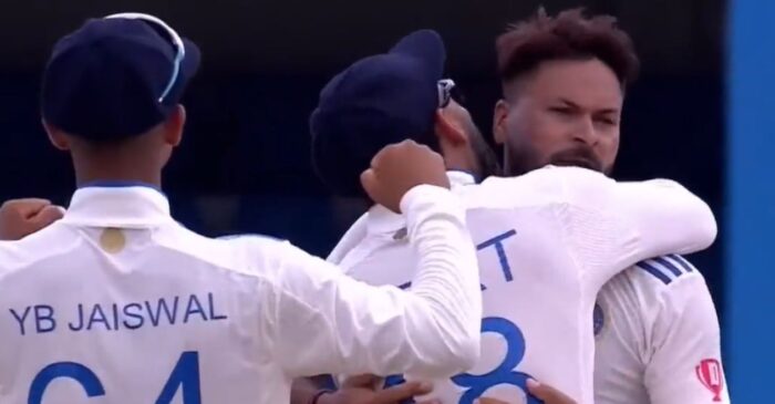 WI vs IND: बिहार के मुकेश कुमार ने लिया पहला अंतरराष्ट्रीय विकेट, विराट कोहली ने दौड़कर सबसे पहले लगाया गले, वीडियो वायरल
