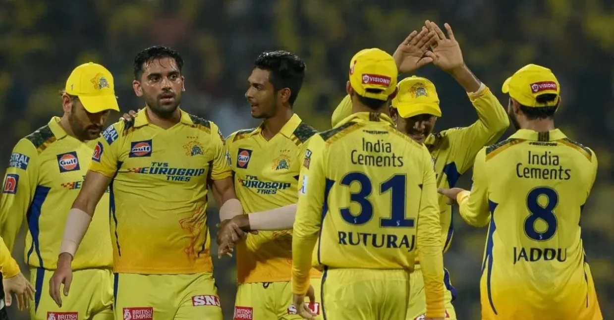 IPL 2024 से पहले CSK को दूसरा झटका! अब इस प्रमुख तेज गेंदबाज के खेलने पर संकट के छाए बादल