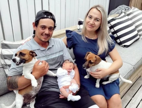 Quinton De Kock family with their pets
