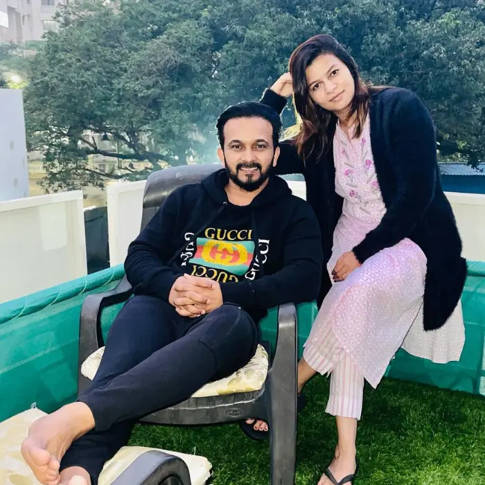 Kedar Jadhav and Snehal Jadhav (3)