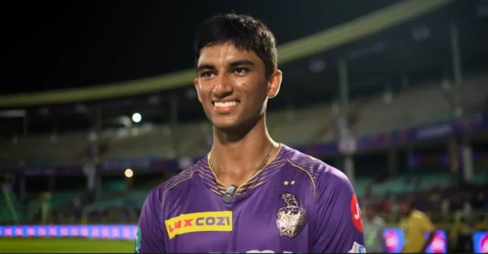 KKR के इस युवा खिलाड़ी ने ऐसा क्या कर डाला कि सबसे मांगनी पड़ गई माफी, जानें पूरा मामला