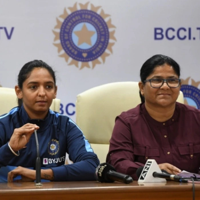 harmanpreet kaur, hemlata kala