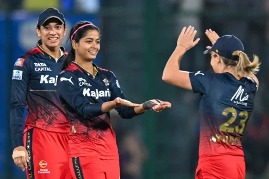 Shreyanka-Patil-against-Delhi-Capitals