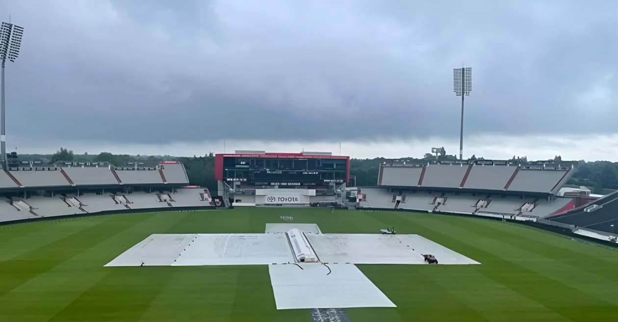 ENG vs IND: मैनचेस्टर टेस्ट के चौथे दिन बारिश बनेगी बाधा? जानिए हर घंटे का मौसम अपडेट